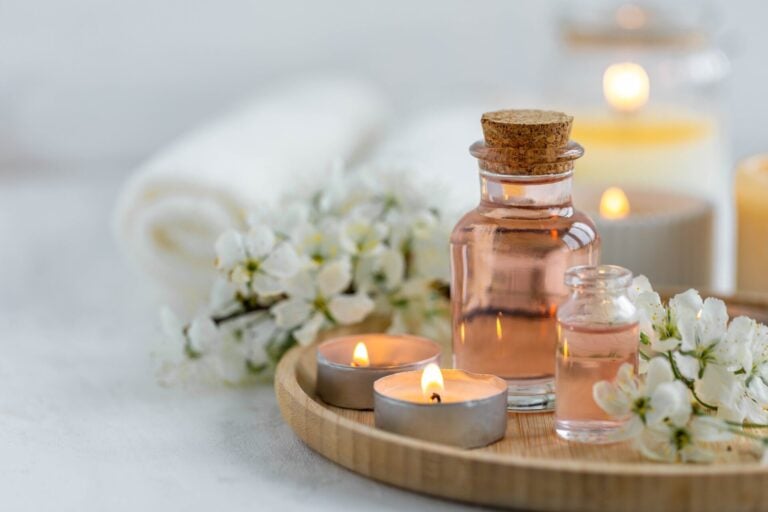 Bad Füssing Wellness: Hotel mit Frühstück & Eintritt in die Europa-Therme für 69€ p.P. (DZ) Spa,Products,,Aromatherapy,,Atmosphere,Of,Relax.,Candles,And,Spa,Essentials