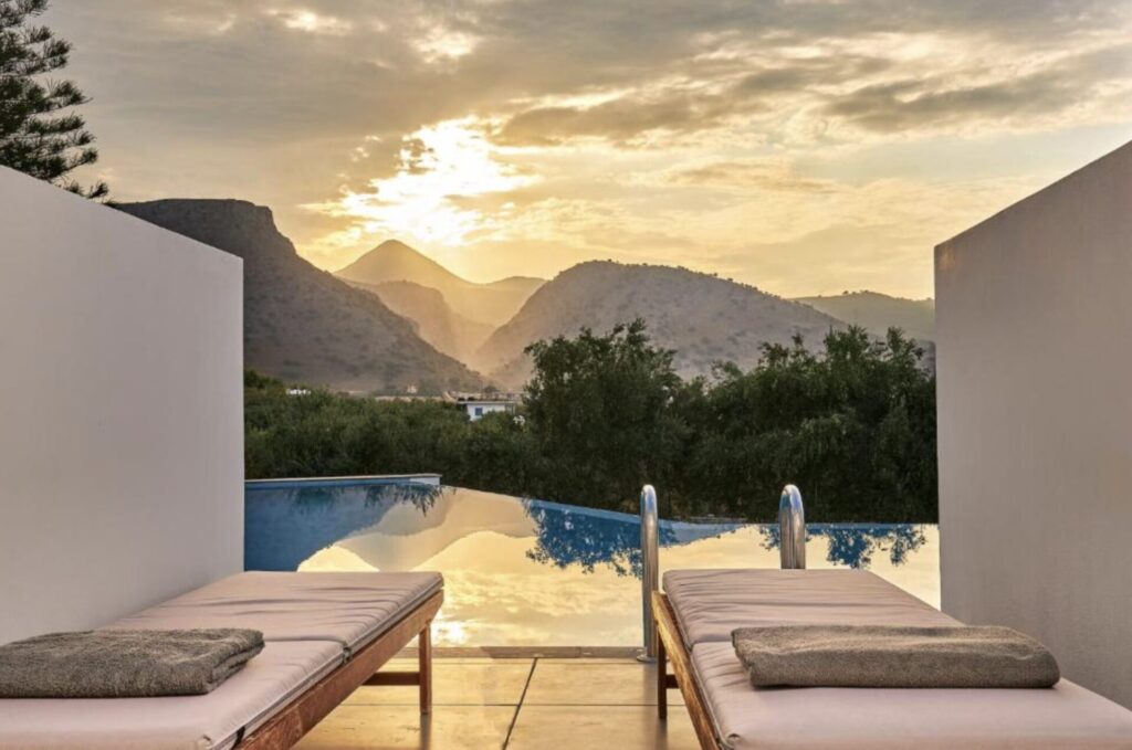 Sommerurlaub auf Kreta – 1 Woche im 4* Hotel + Halbpension, Flug & Transfer ab 532€ p.P.