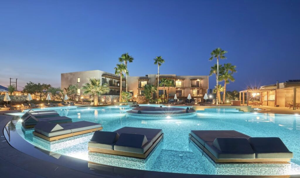 Sommerurlaub auf Kreta – 1 Woche im 4* Hotel + Halbpension, Flug & Transfer ab 532€ p.P.