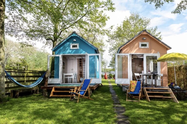 Bunte Strandhütten am Meer: 5 Tage Holland ab 119€ p.P.