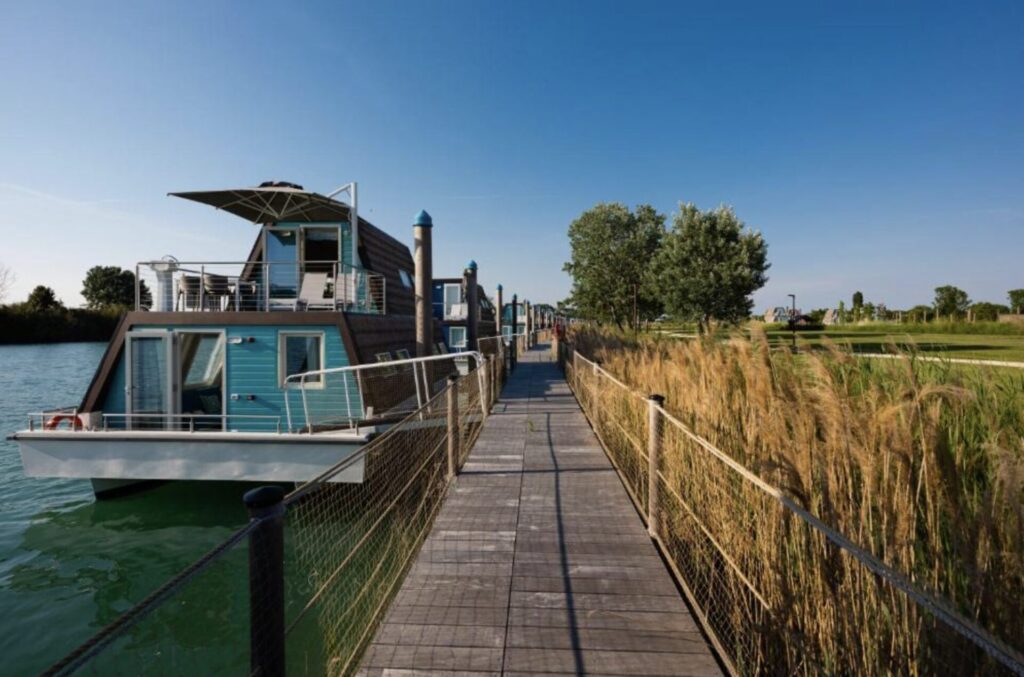 Hausboot in Italien: 3 Tage an der Adria ab 174€ p.P.