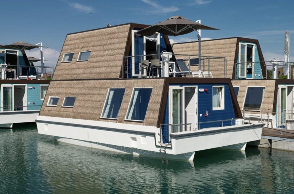 Hausboot in Italien: 3 Tage an der Adria ab 174€ p.P.