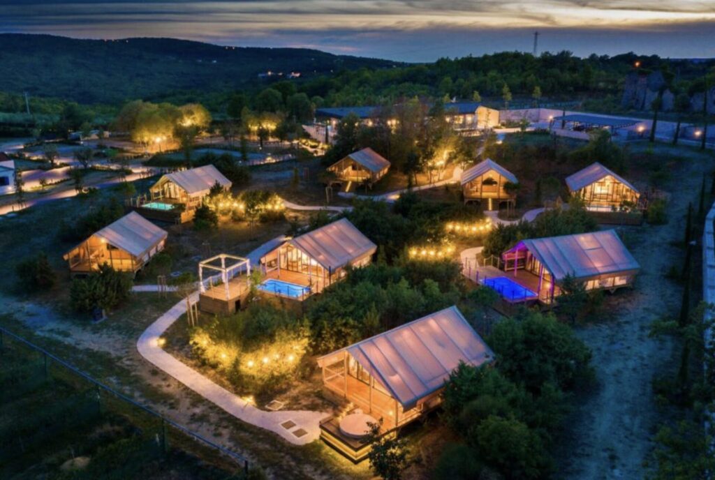 Kroatien Urlaub: Glampingtrip ab 85€ p.P.