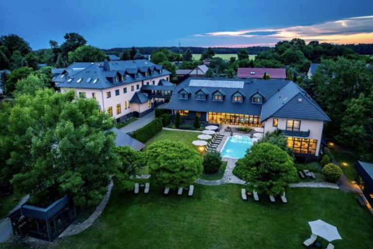 Spreewald Urlaub: 4* Wellnesshotel mit Frühstück ab 66€ p.P. (DZ) Spreewald Urlaub: 4* Wellnesshotel mit Frühstück ab 66€ p.P. (DZ)