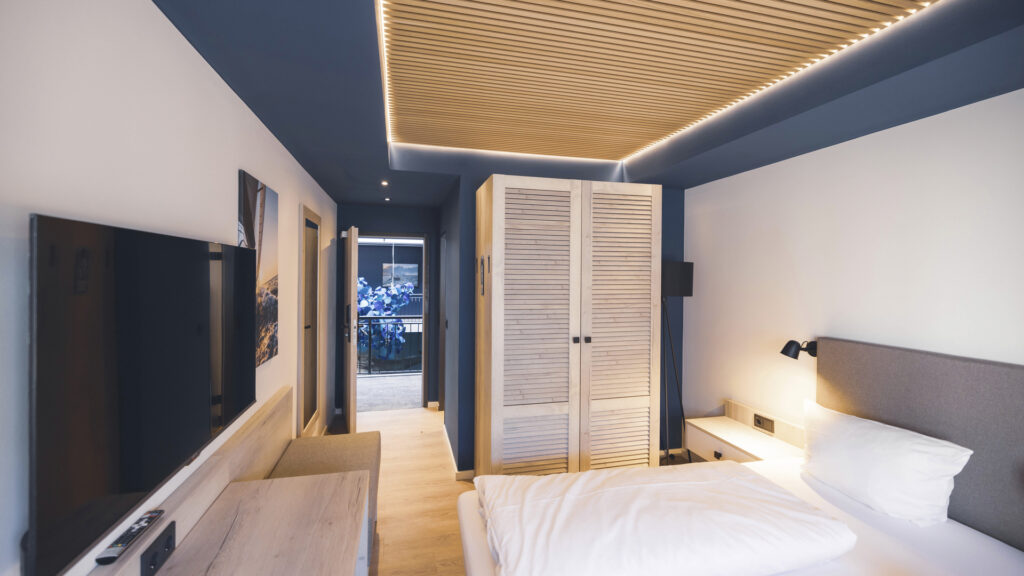 4a1aad407531e146bd2cec45a4c52a496f575979