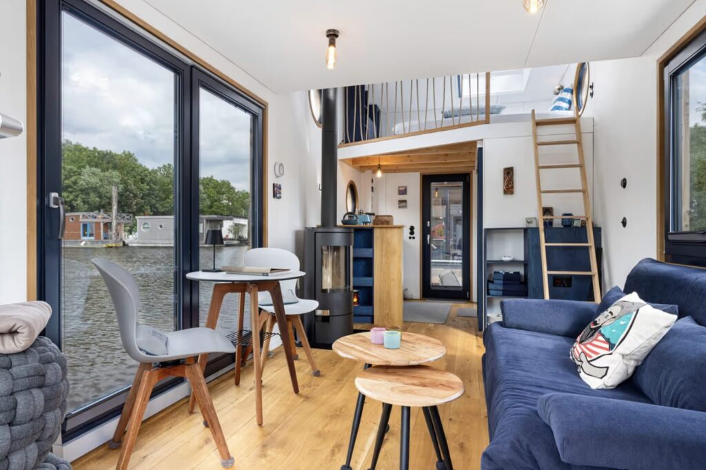 Hausboot in Hamburg: 3 Tage ab 131€ p.P. (bei 4 Leuten)