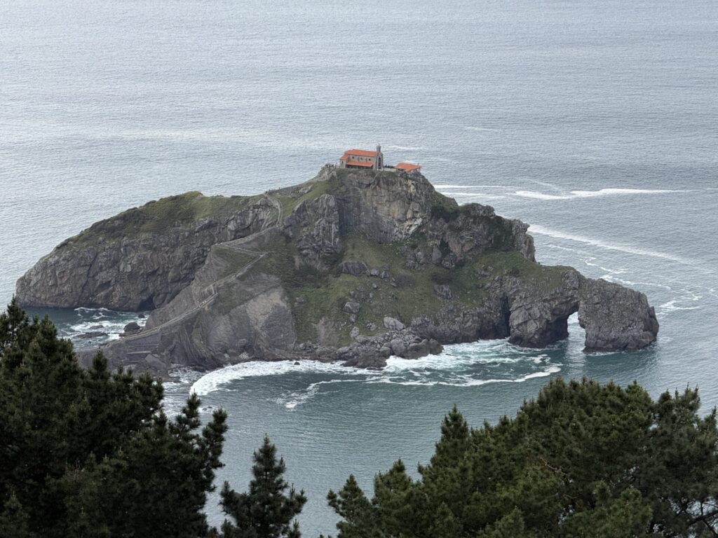 gaztelugatxe insel baskenland spanien reiseuhu